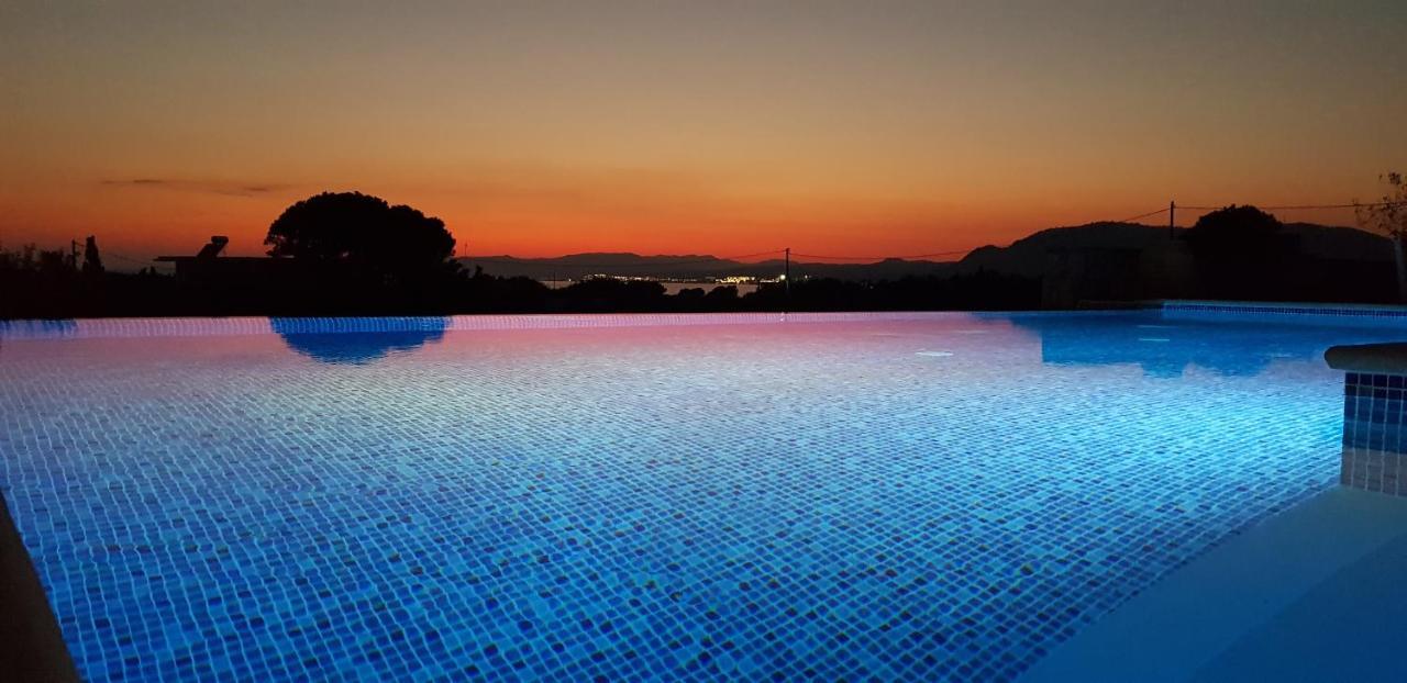 Villa Sealine Pefki Esterno foto